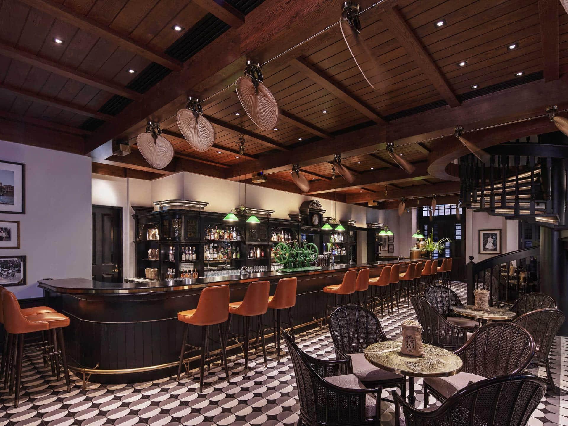 Long Bar, Raffles Singapore