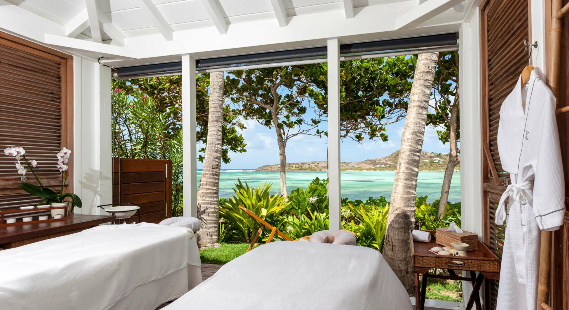 Couples massage at Le Sereno, St Barths